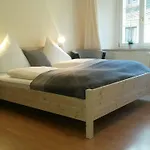 K-hotel Casa de hóspedes Uberlingen